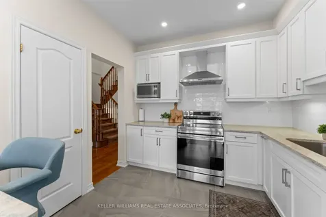 4039 Medland Drive Burlington ON L7M 4W7