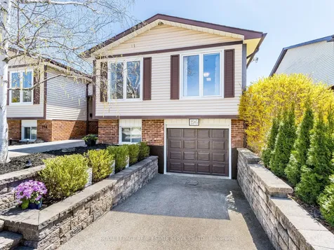 196 Cullum Court Burlington ON L7T 4A9