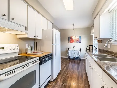 196 Cullum Court Burlington ON L7T 4A9