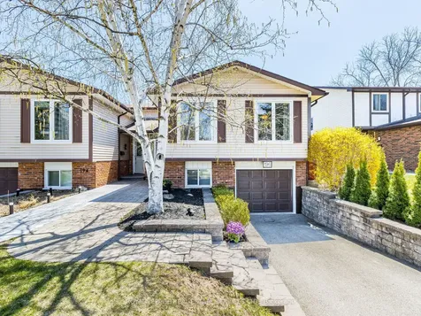 196 Cullum Court Burlington ON L7T 4A9