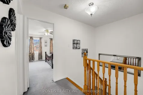 22 Mistdale Crescent Brampton ON L7A 1S1