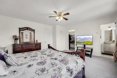 22 Mistdale Crescent Brampton ON L7A 1S1