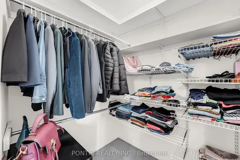 22 Mistdale Crescent Brampton ON L7A 1S1