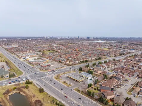 22 Mistdale Crescent Brampton ON L7A 1S1