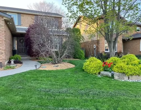 3219 Hazelwood Avenue Burlington ON L7M 2V3