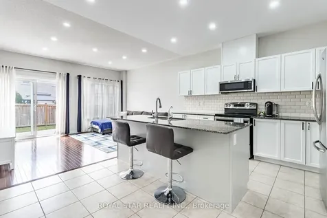 71 Relton Circle Brampton ON L6P 4A7