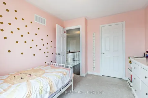 71 Relton Circle Brampton ON L6P 4A7