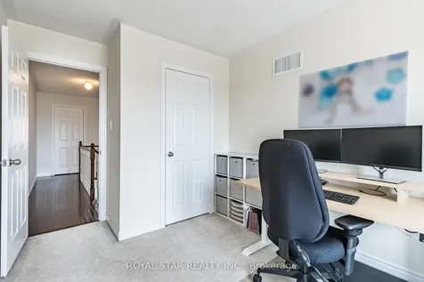 71 Relton Circle Brampton ON L6P 4A7