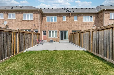 71 Relton Circle Brampton ON L6P 4A7