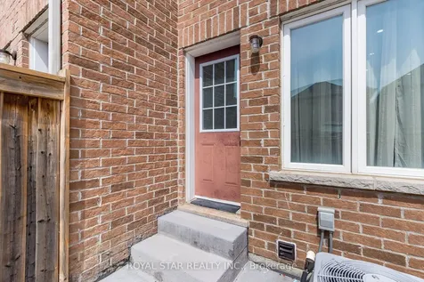 71 Relton Circle Brampton ON L6P 4A7