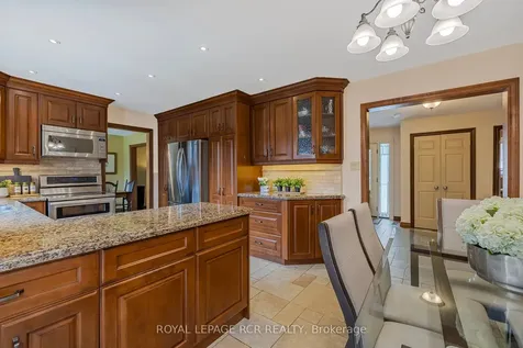 7 Summergate Court Caledon ON L7C 1P9