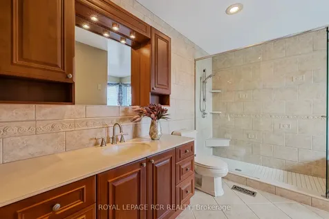 7 Summergate Court Caledon ON L7C 1P9