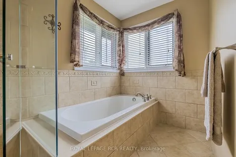 7 Summergate Court Caledon ON L7C 1P9