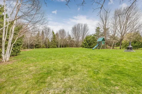 7 Summergate Court Caledon ON L7C 1P9