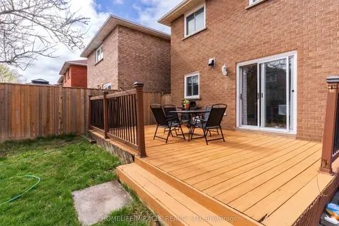 31 Cranberry Crescent Brampton ON L6Y 4P7