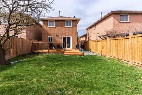 31 Cranberry Crescent Brampton ON L6Y 4P7