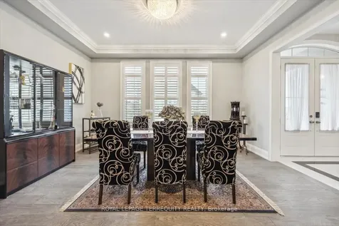 18 Dalmeny Drive Brampton ON L6X 0X3