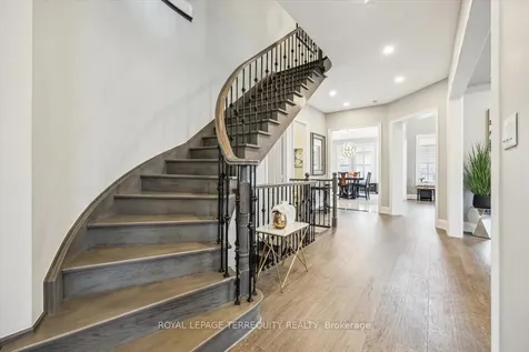 18 Dalmeny Drive Brampton ON L6X 0X3