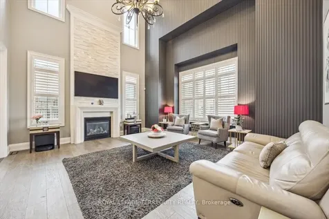 18 Dalmeny Drive Brampton ON L6X 0X3