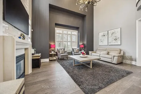 18 Dalmeny Drive Brampton ON L6X 0X3