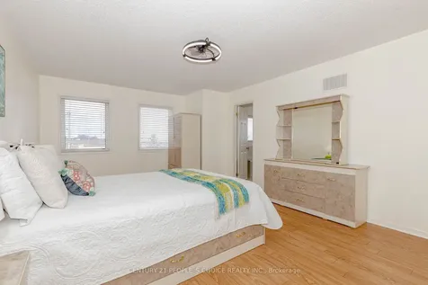 265 Brussels Avenue Brampton ON L6Z 0G4