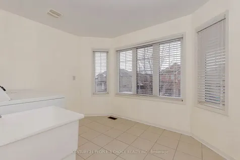 265 Brussels Avenue Brampton ON L6Z 0G4