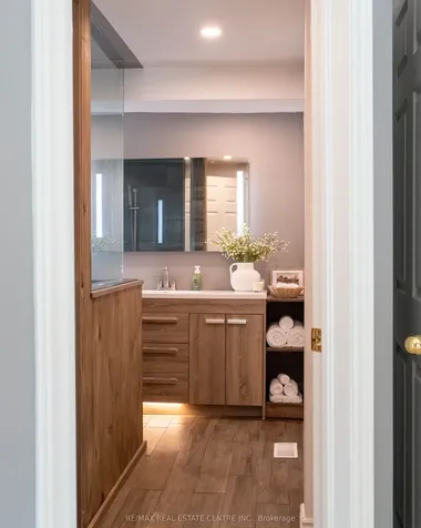 50 Lorne Street Caledon ON L7C 1L4