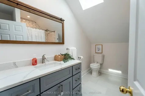 50 Lorne Street Caledon ON L7C 1L4