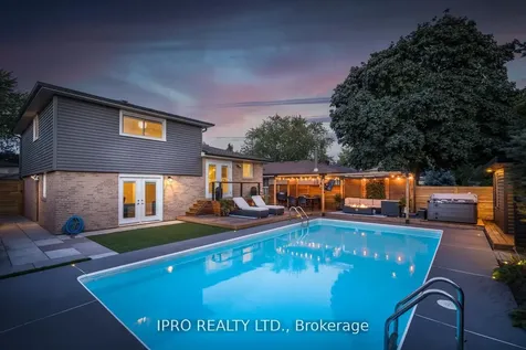 132 Bartley Bull Parkway Brampton ON L6W 2J9