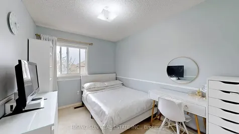 11 Kitto Court Brampton ON L6Y 5A9