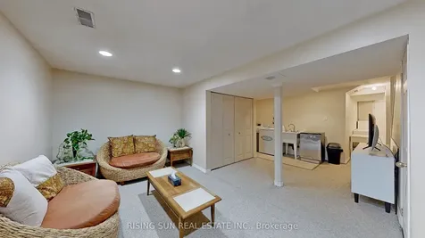 11 Kitto Court Brampton ON L6Y 5A9