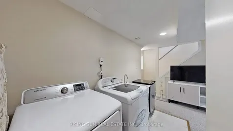 11 Kitto Court Brampton ON L6Y 5A9