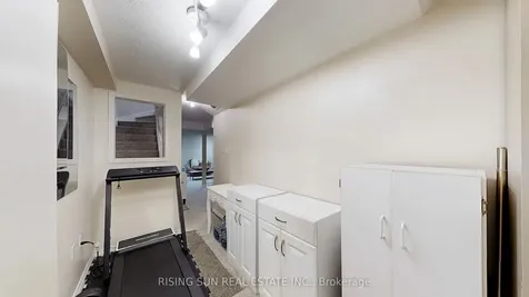 11 Kitto Court Brampton ON L6Y 5A9