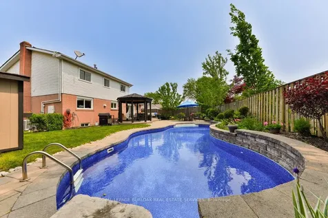 1496 Clinton Court Burlington ON L7M 1N2