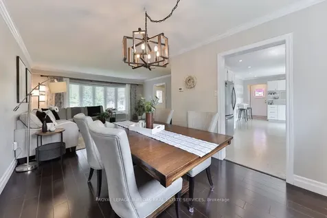 1496 Clinton Court Burlington ON L7M 1N2