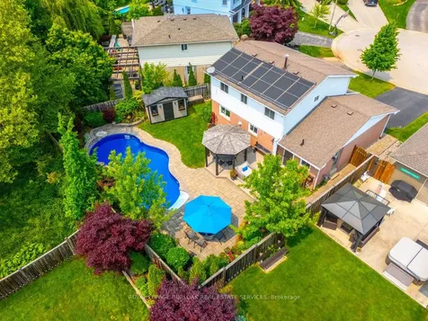 1496 Clinton Court Burlington ON L7M 1N2