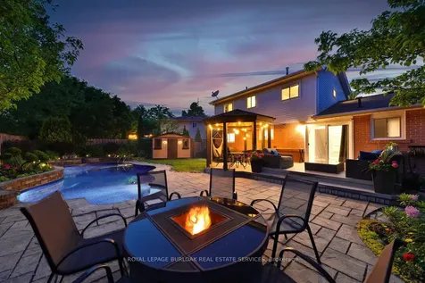 1496 Clinton Court Burlington ON L7M 1N2