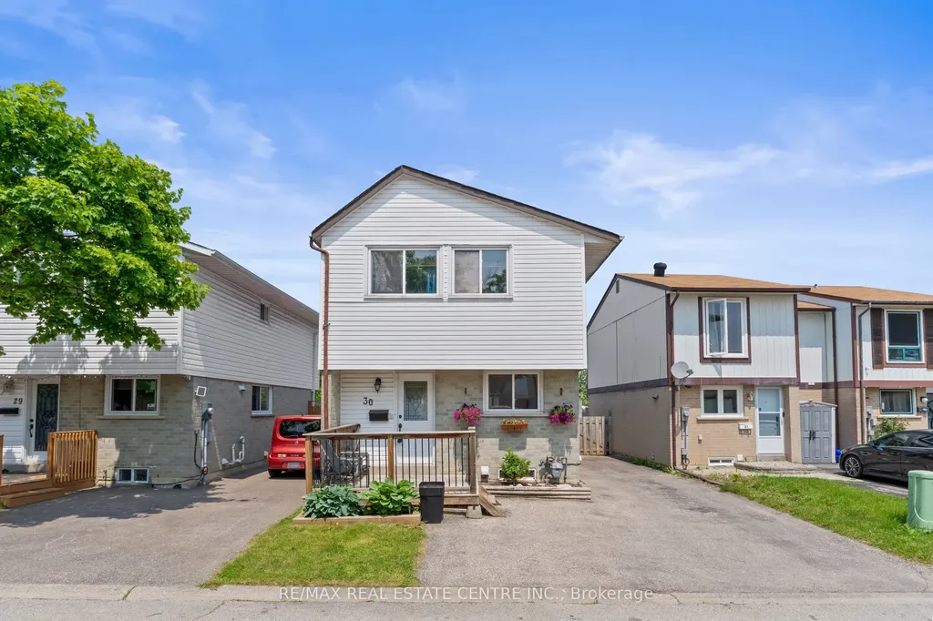 30 Gold Pine Court Brampton ON L6S 2K6