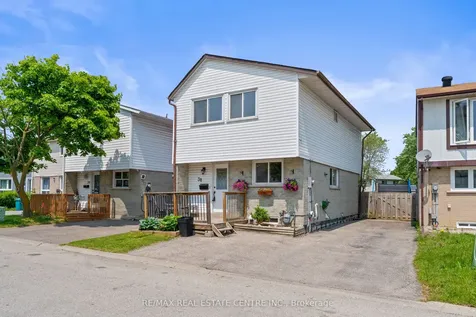 30 Gold Pine Court Brampton ON L6S 2K6