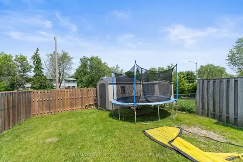 30 Gold Pine Court Brampton ON L6S 2K6