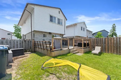 30 Gold Pine Court Brampton ON L6S 2K6