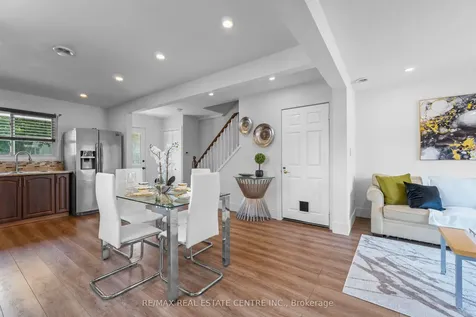 30 Gold Pine Court Brampton ON L6S 2K6