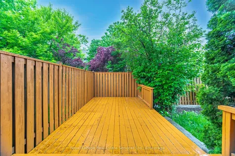 1263 Walker's Line Burlington ON L7M 4N8