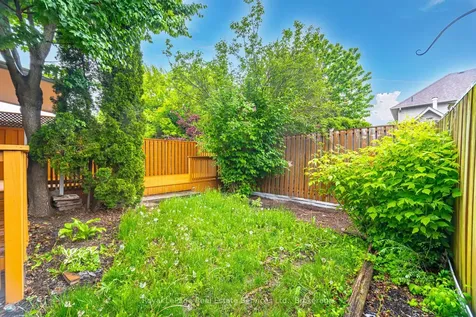 1263 Walker's Line Burlington ON L7M 4N8