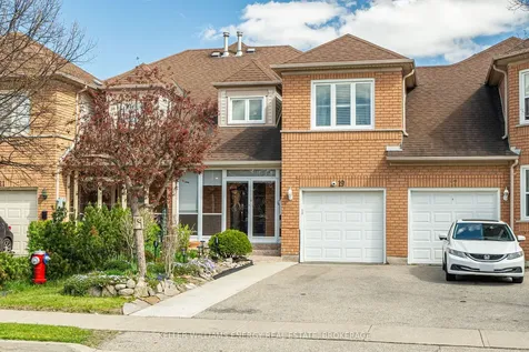 19 Woodstream Avenue Brampton ON L6R 1M7