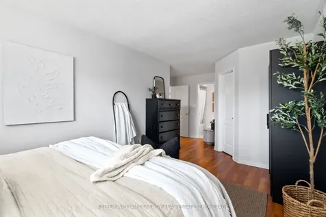 19 Woodstream Avenue Brampton ON L6R 1M7