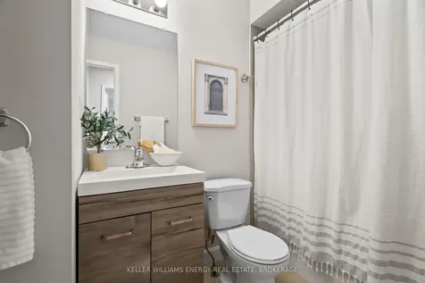 19 Woodstream Avenue Brampton ON L6R 1M7