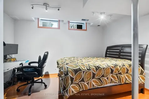 19 Woodstream Avenue Brampton ON L6R 1M7