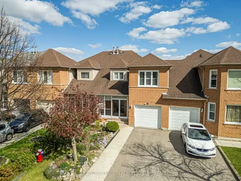 19 Woodstream Avenue Brampton ON L6R 1M7