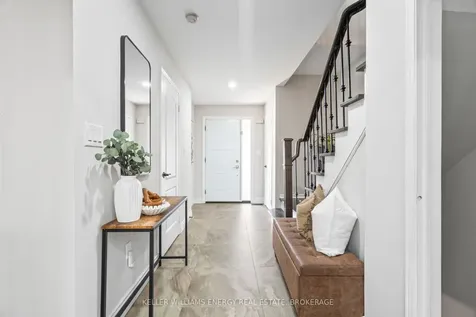 19 Woodstream Avenue Brampton ON L6R 1M7